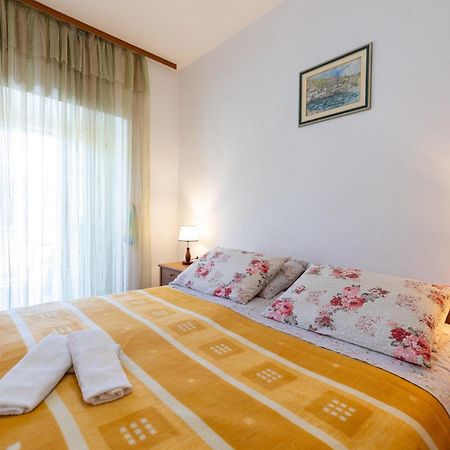 Apartments By The Sea Cove Zarace - Gdinj, Hvar - 2047 外观 照片