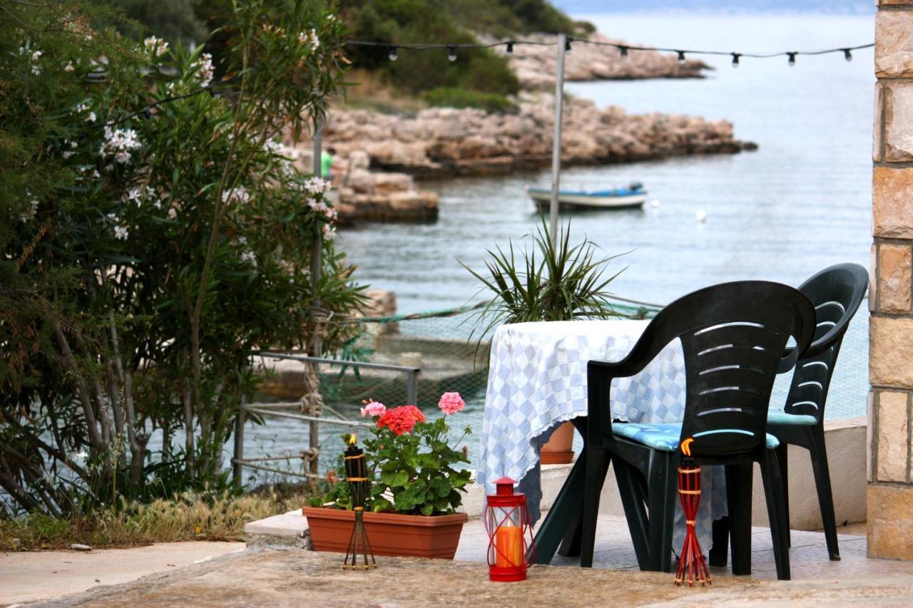 Apartments By The Sea Cove Zarace - Gdinj, Hvar - 2047 外观 照片